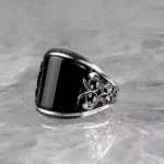 Sterling silver ring, onyx stone