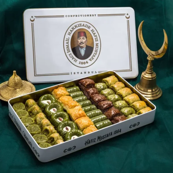 Assorted baklava with pistachio Hafez Mustafa