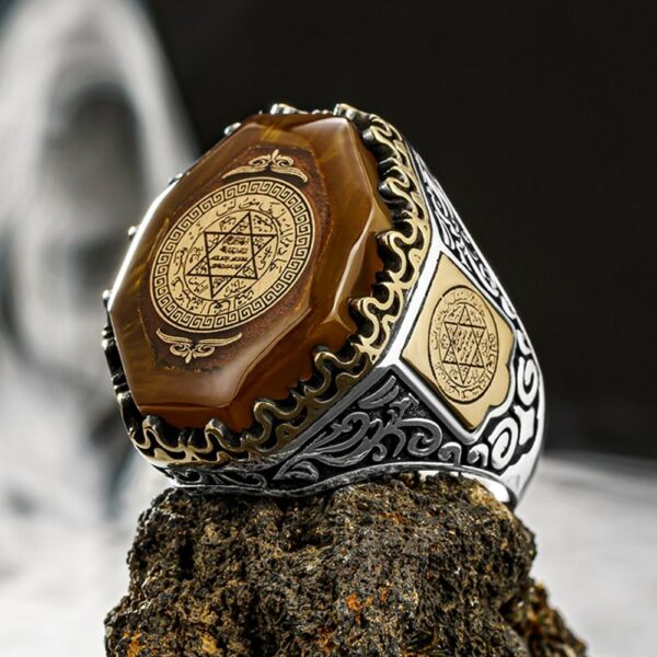 Amber stone ring with Dohr Suleiman engraving - 925 silver