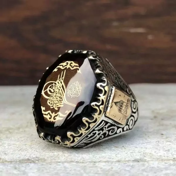 Men's silver ring with amber stone, the Sultan's seal, with Galata Tower inscription on the side, caliber 925